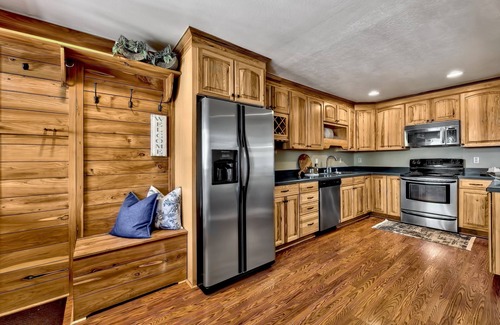 Tahoe Village Condo | Mv71 Heavenly remodel condo pool hot tub