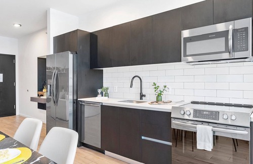 Downtown Miami Apartment | MVR - Stylish 3BR Escape in Downtown Miami