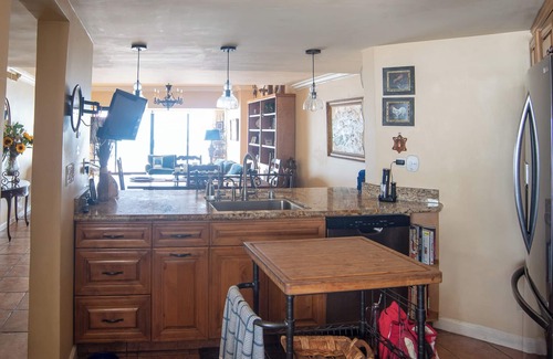Rosarito Villa | Ocean Front 2-bedroom Villa in Calafia Paradise Resort, 2 Pools, Jacuzzi, gym.