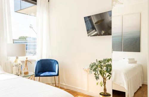 Nieuw-West Apartment | My Apartment on the Water