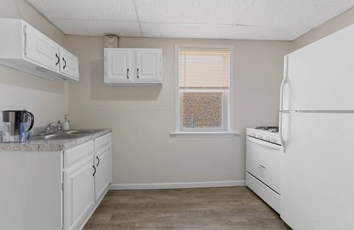 De Pere Apartment | My Happy Place 2 on Main Ave. De Pere