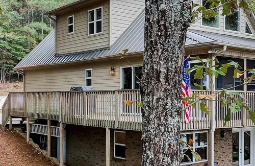 Crane Hill House | My Happy Place-Smith lake 4bed/3 bath, ,entertainment dock, pet friendly