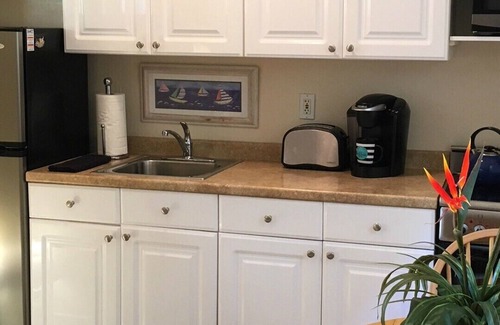 Hollywood Apartment | My Hollywood Beach Rentals B105. Steps to Beach. Pool and Free Parking