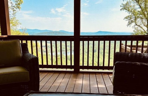 Stanardsville Cabin | My Lakeview | 2 Bed, 1 Bath
