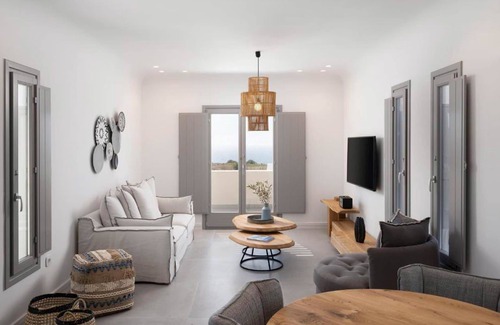 Akrotiri Villa | My Rental Homes - Villa Akrotiri with private pool and jacuzzi
