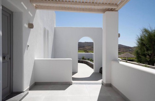 Akrotiri Villa | My Rental Homes - Villa Estia with heated pool and air conditioning