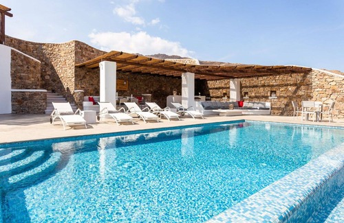 Panormos Villa | My Rental Homes - Villa Smaragdi with sea view and air conditioning