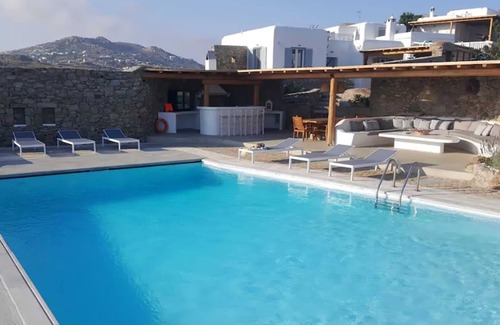 Paraga Villa | My Rental Homes - Villa Pirgi with swimming pool and panoramic sea views.