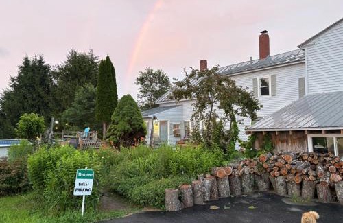 Oakland Bed & Breakfast | My Valhalla Farm-Room Rentals