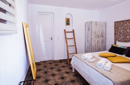 Ano Mera Apartment | Myconian Brothers