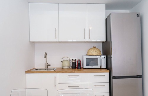 Hydra Apartment | MyCrown Suite, Luxurious, sea view at port of Hydra