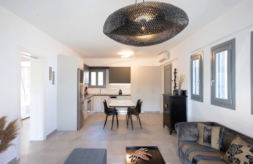 Ano Mera Apartment | Mykonos Dot Grande Apartment With Balcony