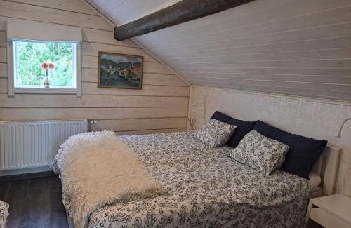 Borlange Cabin | Myntloftet Borlänge med inglasad bubbelbad