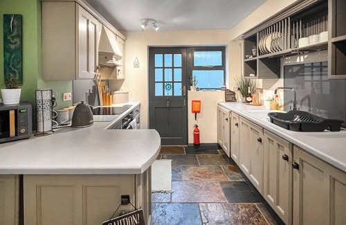 Trefor Cottage | Mynydd A Mor, Mountains and Sea