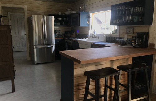 Ocracoke House | Myron’s Place on Howard Street - a renovated historic island home