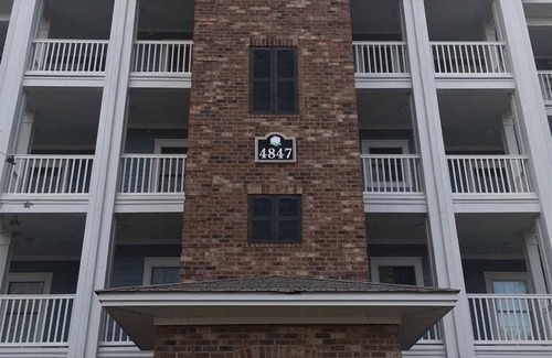 Central Myrtle Beach Villa | Myrtlewood 2BR/2BA condo, just 5 minutes drive to Broadway at the Beach