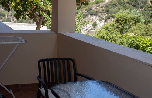 Dhrakata Apartment | Myrtos Cottages Terpsihore
