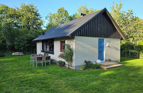 Degeberga Cabin | Mysig Stuga Utanför Brösarp på Vackra Österlen