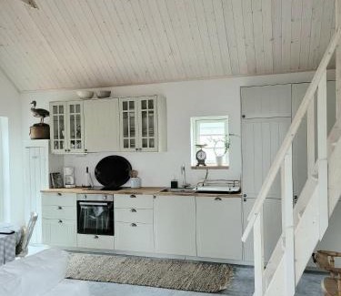 Sjorup House | Mysigt hus i liten by nära havet