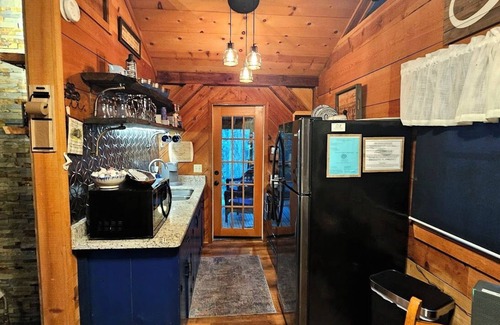 Sautee Nacoochee Cabin | Mystic Moonlight - Charming cabin with WiFi and AC in lovely Sautee Nacoochee