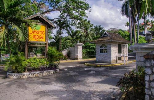 Ocho Rios Apartment | Mystic Ridge 27 F