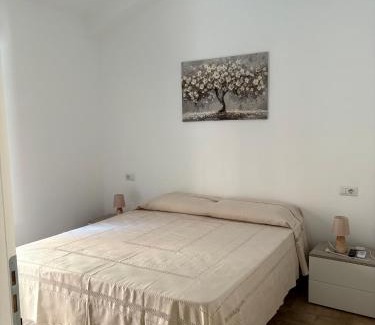 Oliveri House | Nàuloco