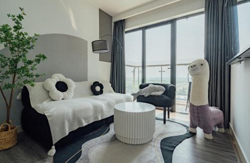 Hue Apartment | Nấp Homestay 1 - Unique Apartment 2 Beds have gym, pool free
