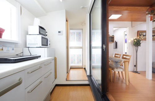 Okubo Apartment | N7-Tokyo Shinjuku Good Location + Clean Room! Convenient for sightseeing and from the airport.