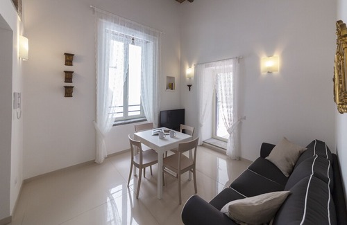 Naples City Centre Apartment | NA-F839-FIGU2B2 - Figurari 2 B