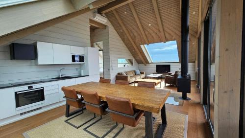 Ahtari Apartment | Naava Chalet kattohuoneistot