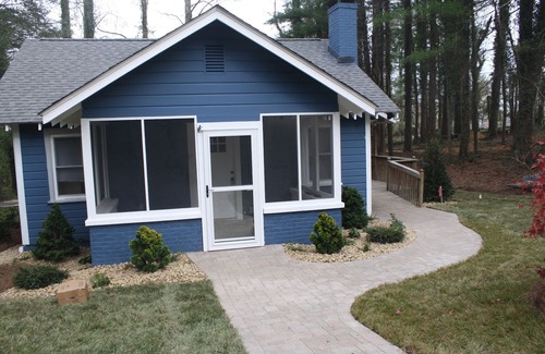 Mountain Home Cottage | Nadia's Nest: A Newly renovated Cottage Close to Highway 26