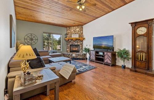 Kachina Village House | Nakai Trail 4-br A-frame Loftfirepit& Game Rm