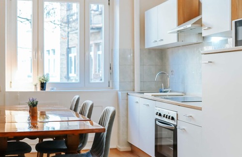 Mannheim Apartment | namastay! Charm and Comfort in the Heart of MA