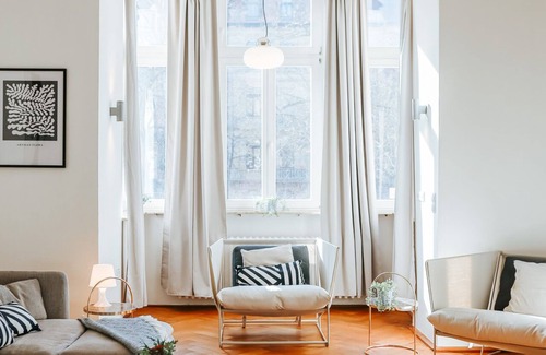 Mannheim Apartment | namastay! Charm and Comfort in the Heart of MA