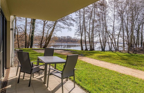 Krakow am See Apartment | Namaste - Stylish 5-star vacation apartment with terrace directly on Lake Krakow