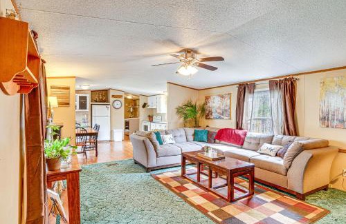 Nancy House | Nancy Cabin with Fire Pit Near Lake Cumberland!