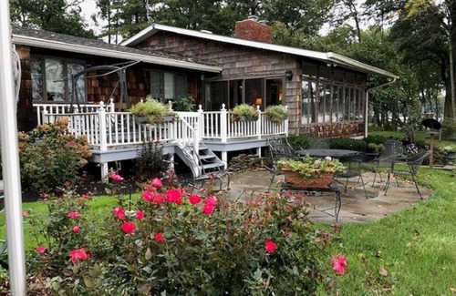 North East House | Nancy’s Touch, A Waterfront Paradise!