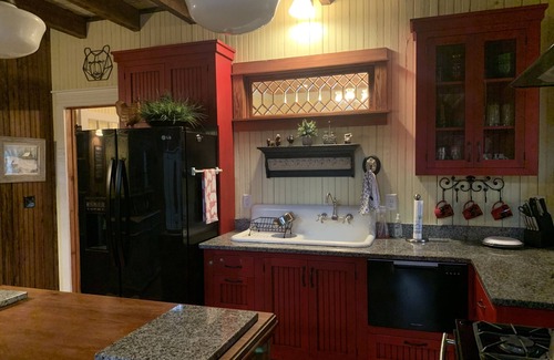 Hayesville House | Nantahala River front cabin adjoining National Forest