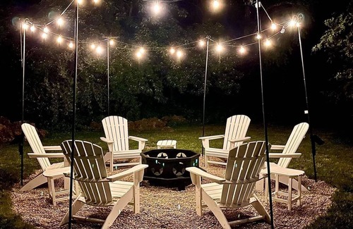 La Grange Bed & Breakfast | Nantucket Queen Luxury Suite with view of horse paddocks