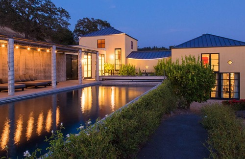 Napa County Villa | Napa Valley Getaway Filled with Art & Light