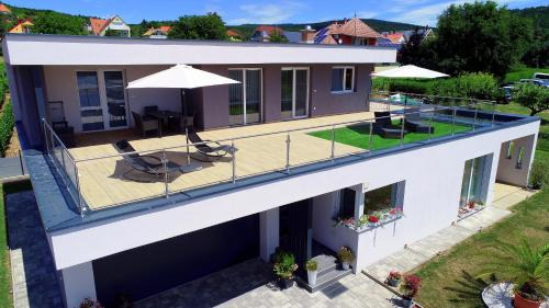 Vonyarcvashegy Apartment | Napfény Terasz Apartman