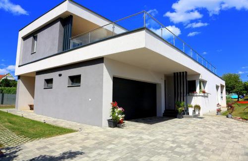 Vonyarcvashegy Apartment | Napfény Terasz Apartman