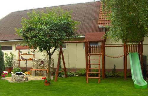Kiskoroes Apartment | Napsugár Vendégház