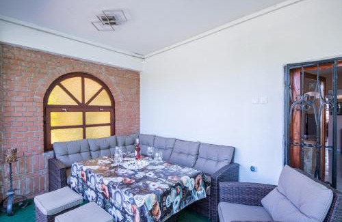 Poroszlo Apartment | Napsugár Vendégház