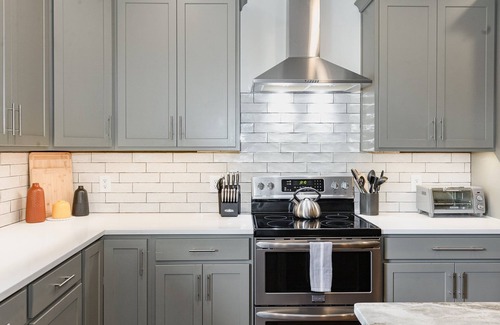 Historic Waverly House | Nashville Comfort-Mins to Broadway-12th S District