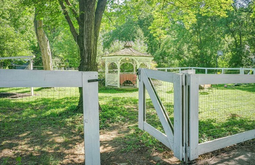 Locustwood House | Nashville Getaway w/Gazebo, 11 Mi to Downtown!
