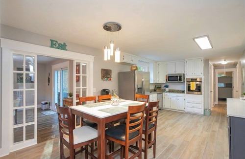 Nashville House | Nashville Vibes 4 bd/2.5 ba, Hot Tub, Game Room