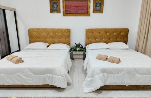 Temerloh House | NASUHA HOMESTAY 1 TEMERLOH Semi-D House, 2 Bedroom, 3 Bathroom, 3 Unit Aircond, Free Wifi and Netflix, Near Hospital with Private Pool