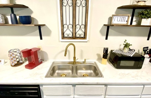 Natchitoches Apartment | NATTY NESTLE WHITE Just Minutes from Historic Downtown Natchitoches/Cane River