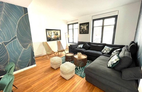 Saumur House | Natur'île Large gîte with heated indoor pool all year round